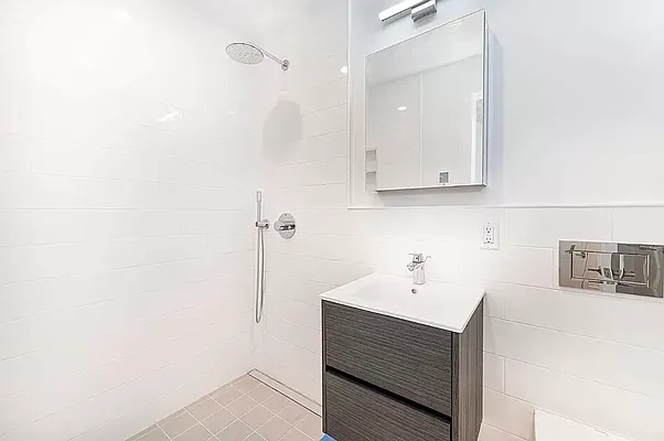 Rented by REAL New York | media 34