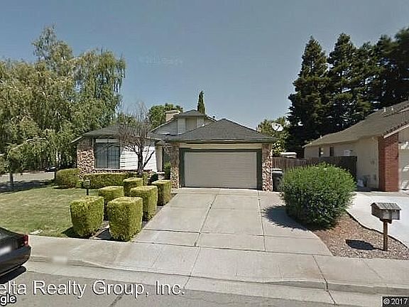 2nd image of 1000 Evergreen Ct