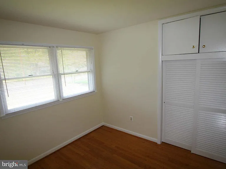 1103 Roberta Ct — Photo 12