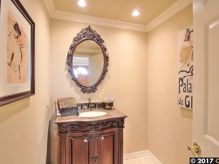 613 S Blackbrush Ln — Photo 8