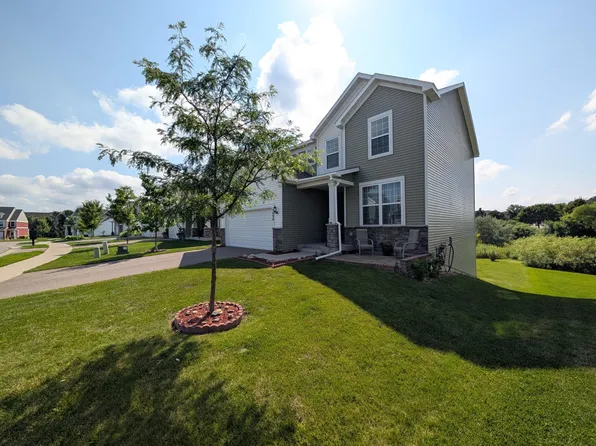 5490 Annapolis Ln N, Plymouth, MN 55446