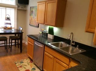 1902 6th St, Sacramento, CA 95811