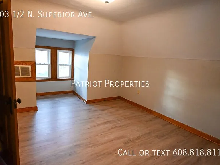 603 1/2 N Superior Ave — Photo 9