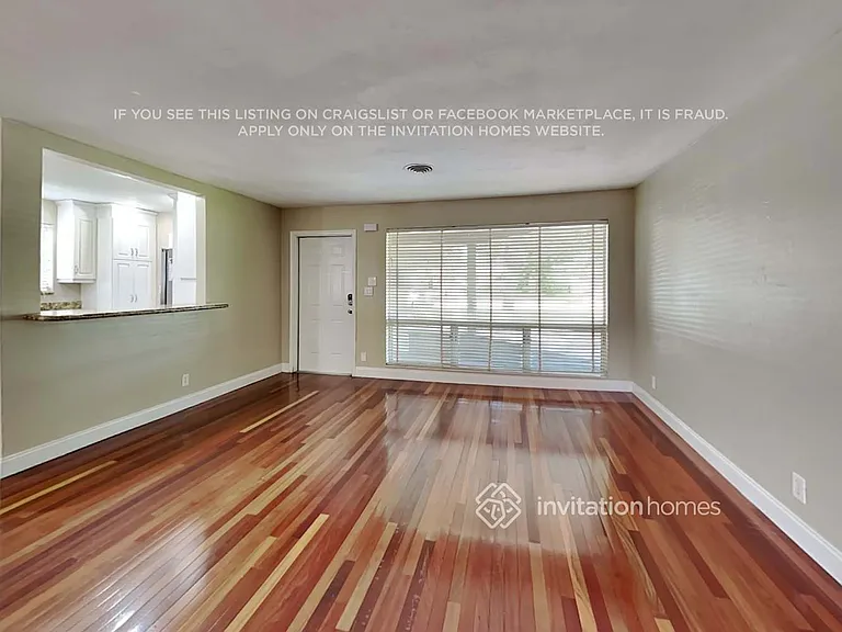 5881 NE 21st Rd — Photo 3