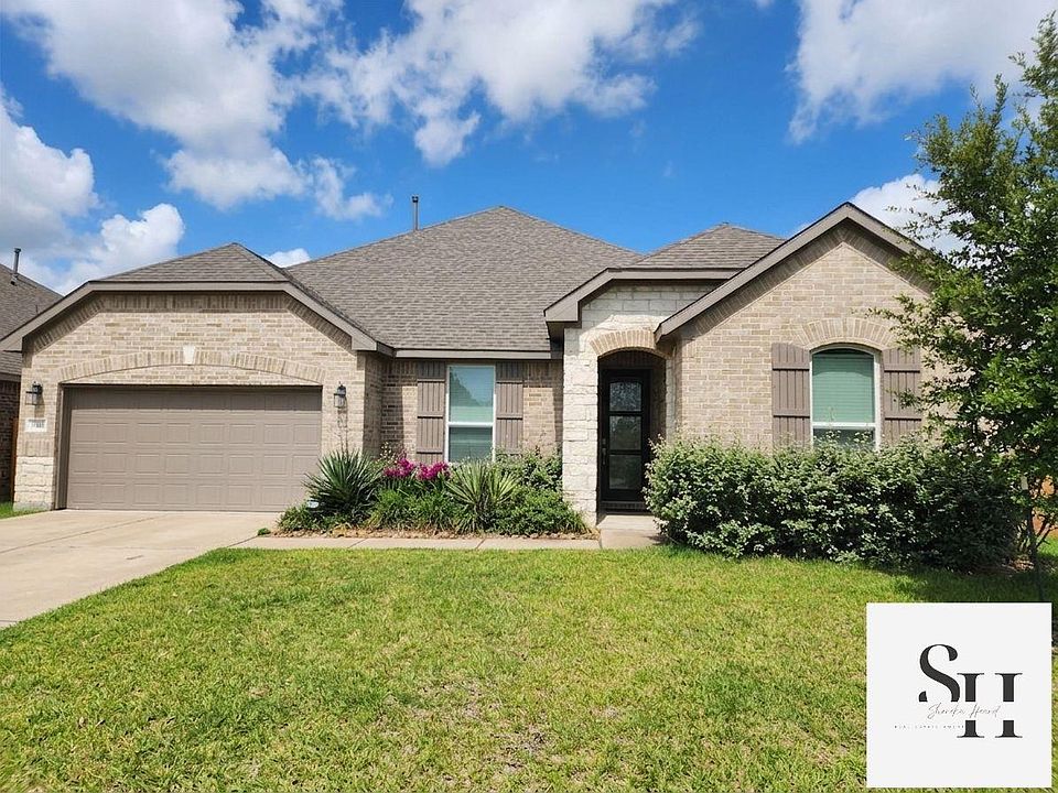1st image of 8507 Alvararo Bay Dr
