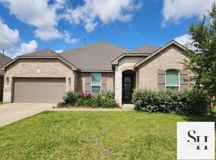 8507 Alvararo Bay Dr, Cypress, TX 77433