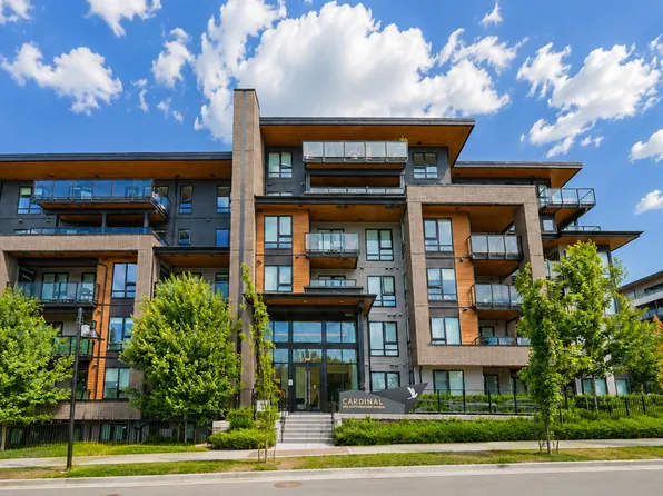 615 Cottonwood Ave #307, Coquitlam, BC V3J 2S5