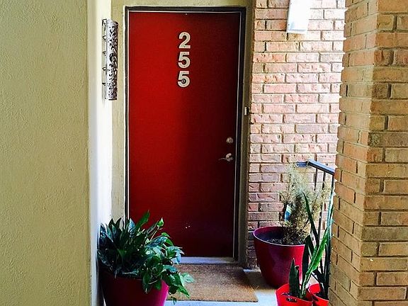 3rd image of 4433 Stanton St #255