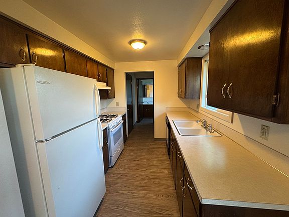 4th image of 1110-1181 Leigh St #1-1120-1157