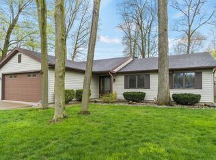 9702 Shoals Dr, Fort Wayne, IN 46819