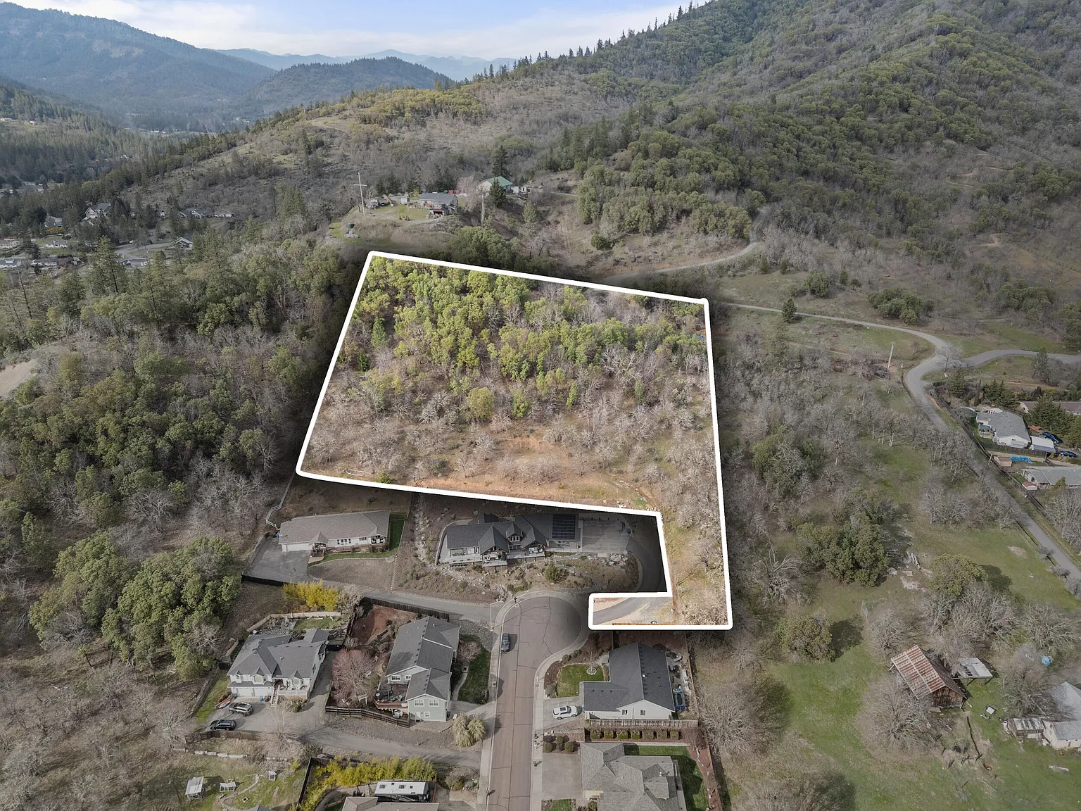 510 Cypress Ave photo 1
