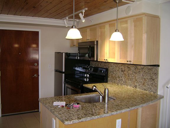 2nd image of 1548 E Main St APT 205