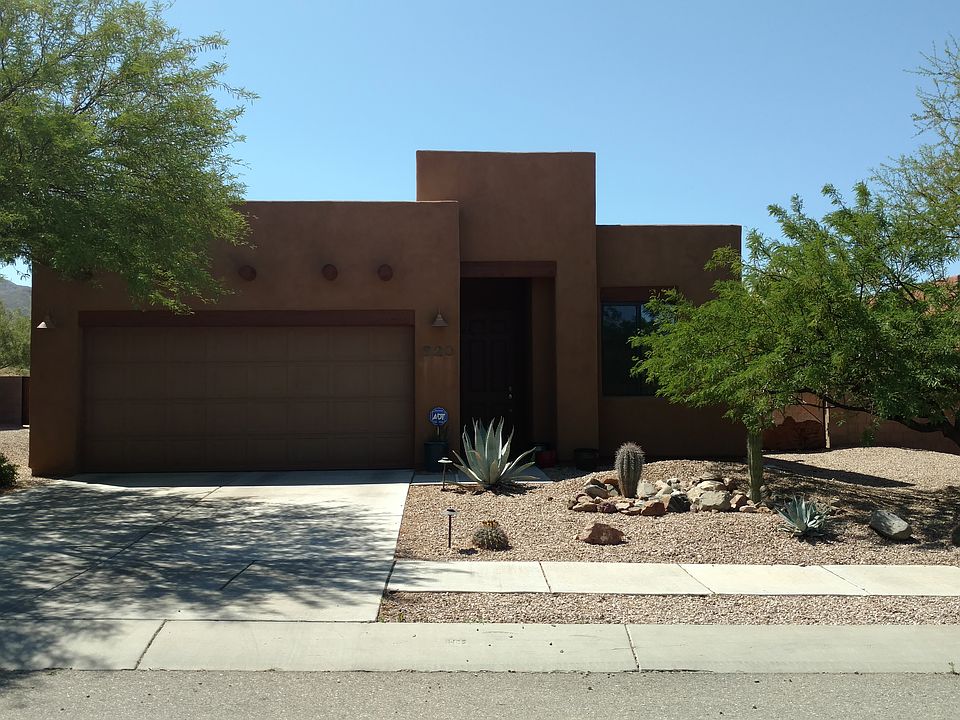 1st image of 320 E Desert Haven Pl