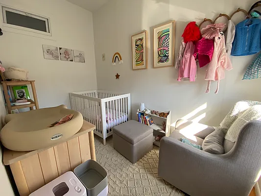 Rented by Capri Jet Realty Corp | media 4