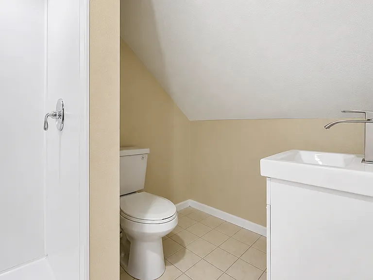 1525 E Cairo St — Photo 11