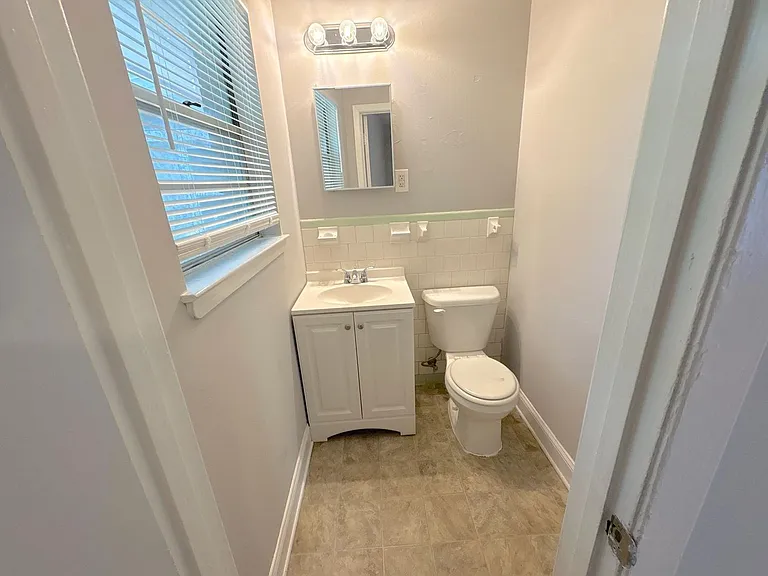 4465 Rose Heather St — Photo 10