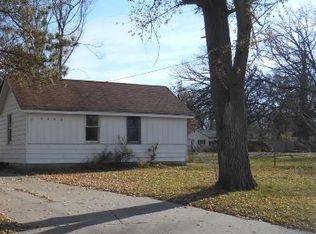 3042 Grant Park Blvd, Rockford, IL 61109