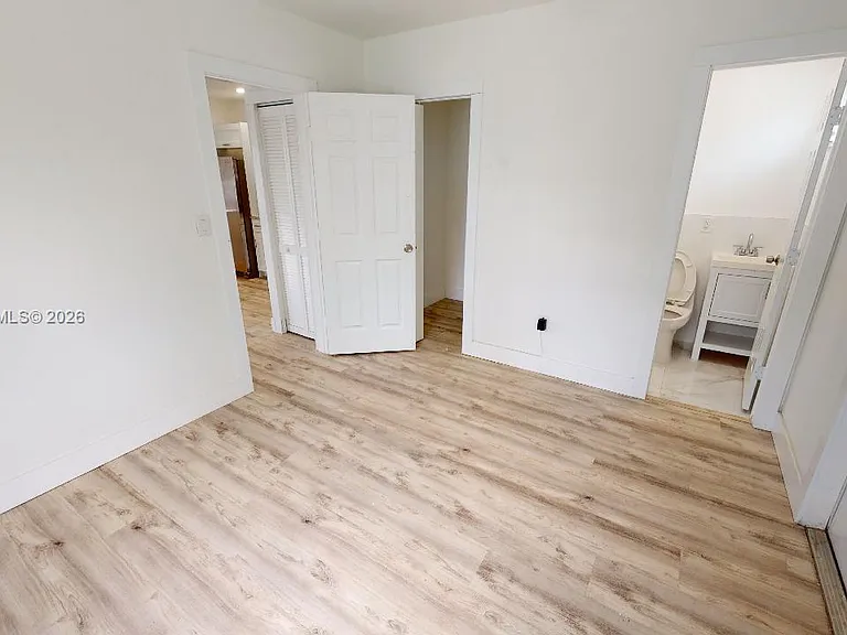 2392 NW 9th St #2392 — Photo 12