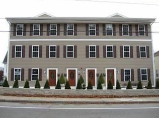 982 Plainfield St #3, Johnston, RI 02919