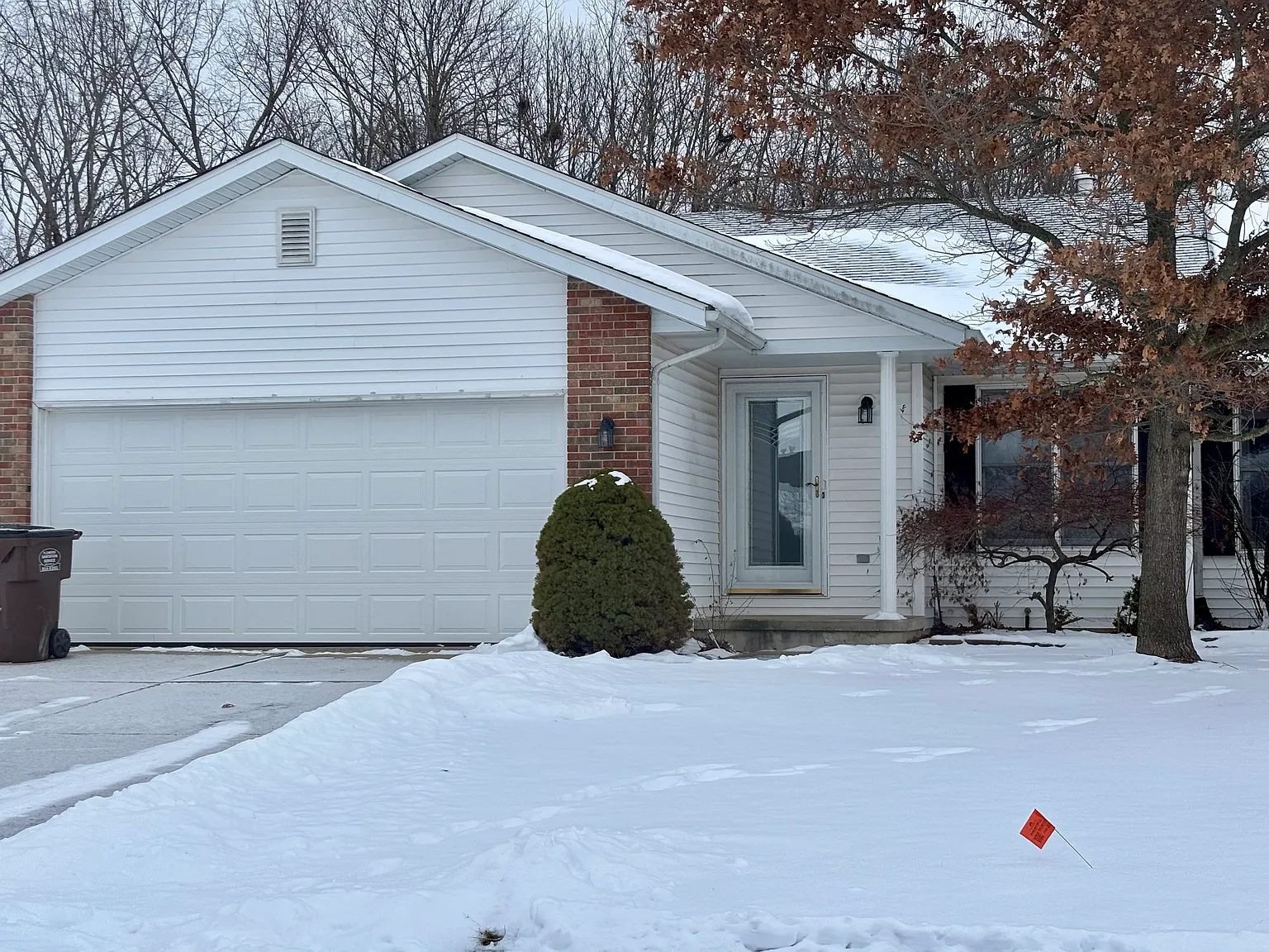 2 bed, 1870 sqft, $1,975 — Photo 1
