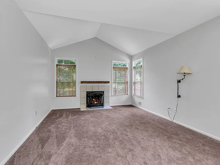 333 Nighthawk Ln — Photo 19