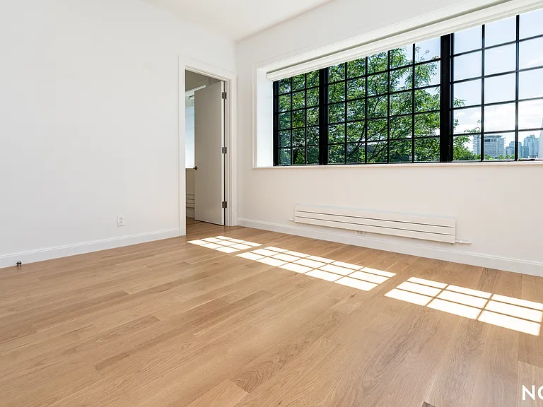 166 Eckford St #3 — Photo 24