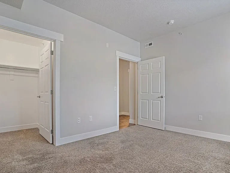 Canyon Heights — Photo 18