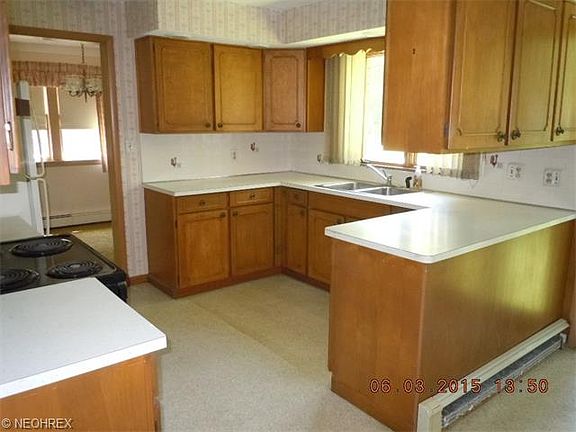3rd image of 28600 Orange Meadow Ln