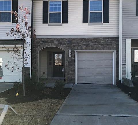 3rd image of 42 E Willow Trace Way