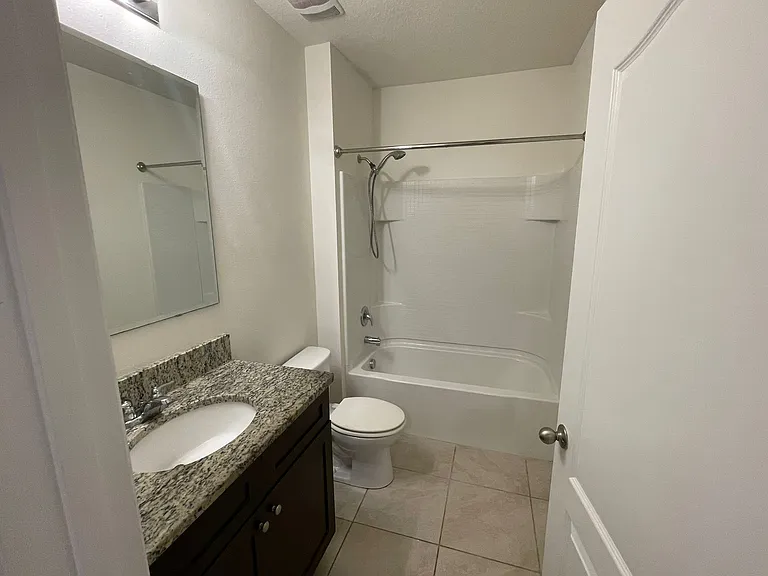 3132 Country Club Cir — Photo 13