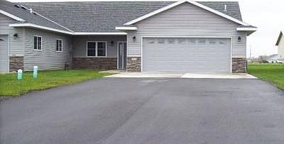 1st image of 2878 9th Ave SE