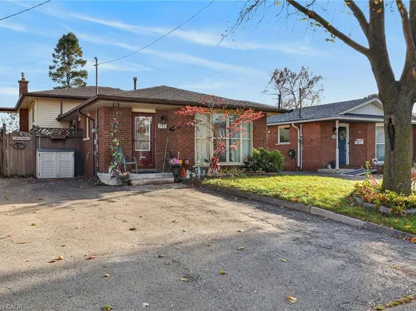 749 Upper Horning Rd, Hamilton, ON L9C 7R3