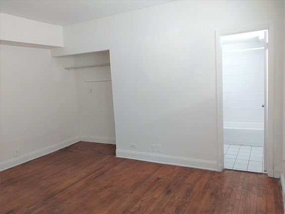 3rd image of 7120 Indian Creek Dr #B