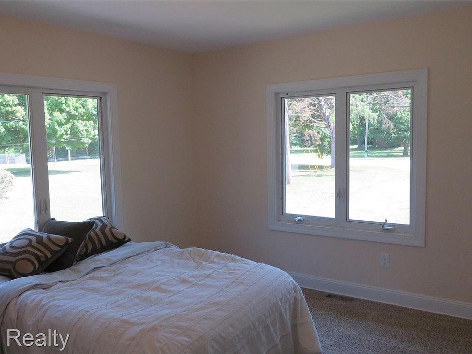 16558 Haggerty Rd, photo 24