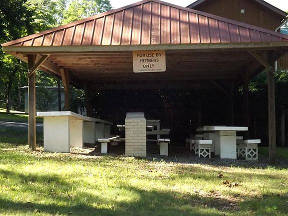 5th image of 0 Maple Dr