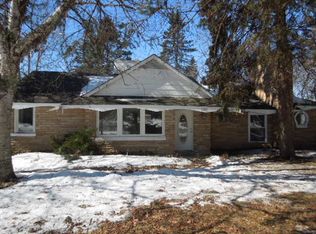 660 Union Lake Rd, White Lake, MI 48386