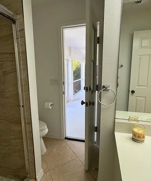 910 SW 3rd Ave — Photo 25
