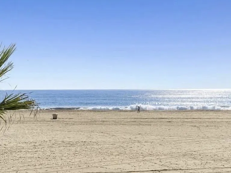 1510 W Oceanfront #B — Photo 25