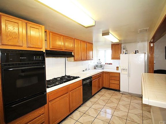 4th image of 4735 Catalpa St