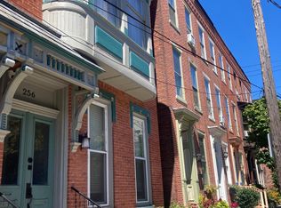 256 Cumberland St #3, Harrisburg, PA 17102