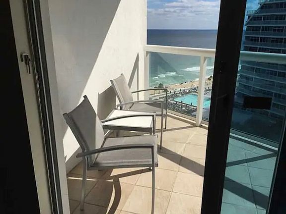 3rd image of 505 N Fort Lauderdale Bch #1405