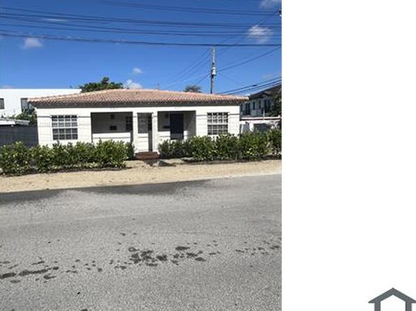 205 NE 12th Ave