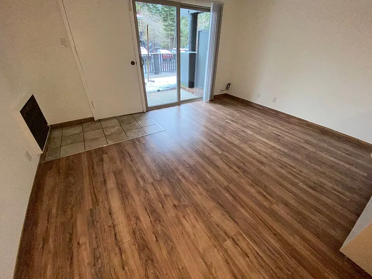 751 Tahoe Blvd #19 — Photo 2