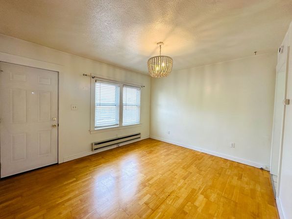 636 58th St APT 7