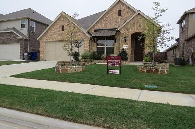 1st image of 2648 Shadow Glen Dr