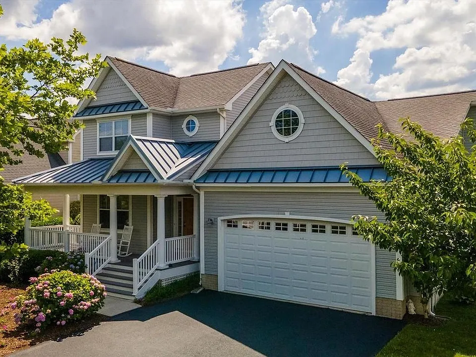 37335 Hidden Bay Dr