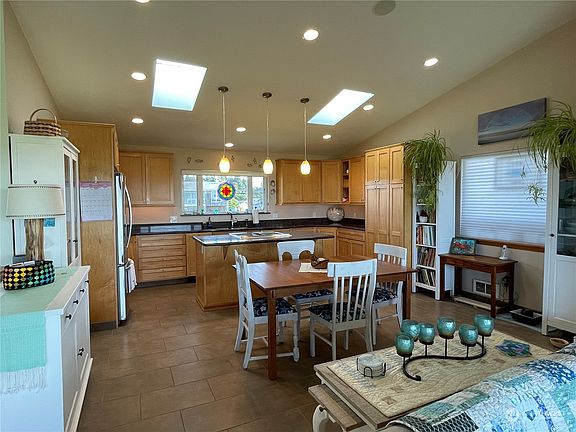 3rd image of 32511 G Street