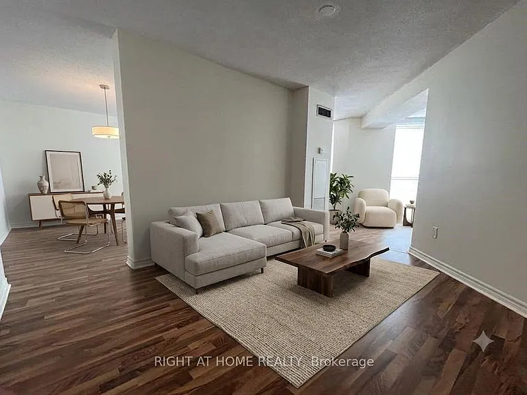 3650 Kaneff Cres #3202 — Photo 4