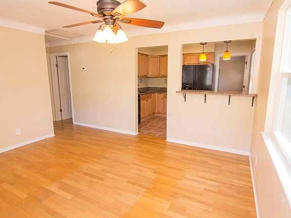 5th image of 2042 52nd Ave N