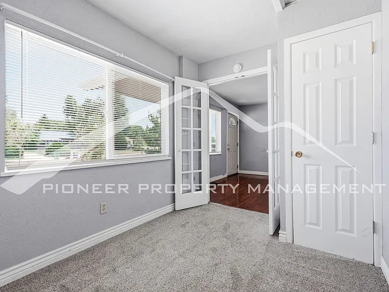 2733 S Glencoe St — Photo 5